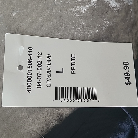 cleo, Size Large Petite, Navy Capris - Picture 5 of 5